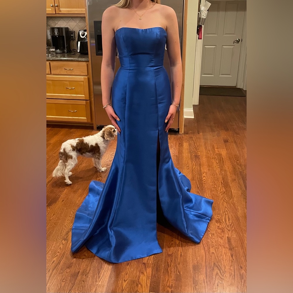 Sherri Hill Blue Strapless dress. Style number 51671